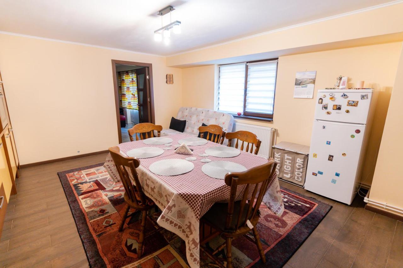 Mario'S Cozy Apartment Rîşnov Εξωτερικό φωτογραφία