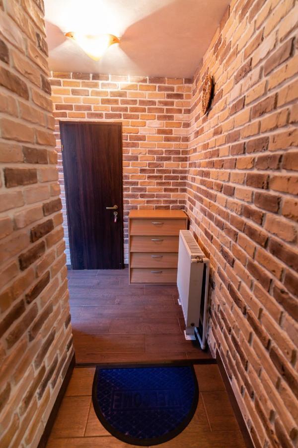 Mario'S Cozy Apartment Rîşnov Εξωτερικό φωτογραφία